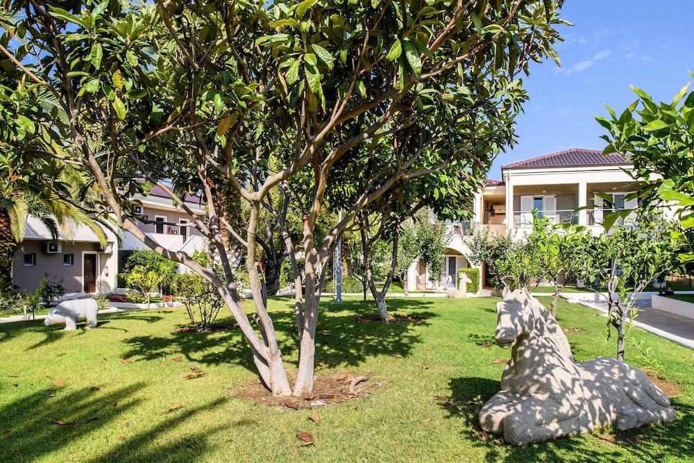 פוטוס Alexandra Beach Spa Resort מראה חיצוני תמונה