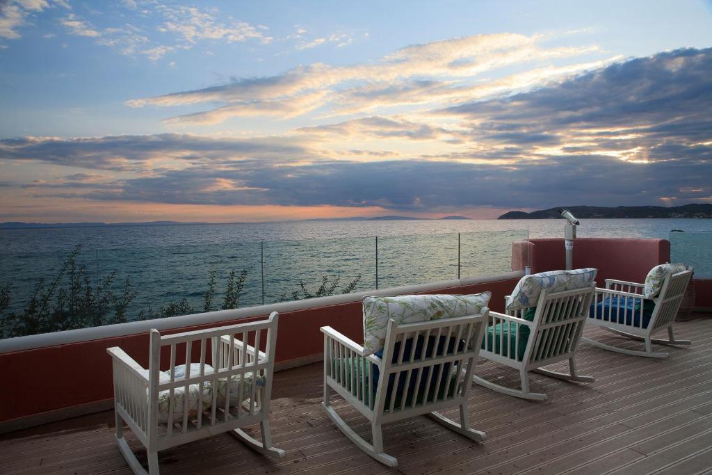 פוטוס Alexandra Beach Spa Resort מראה חיצוני תמונה