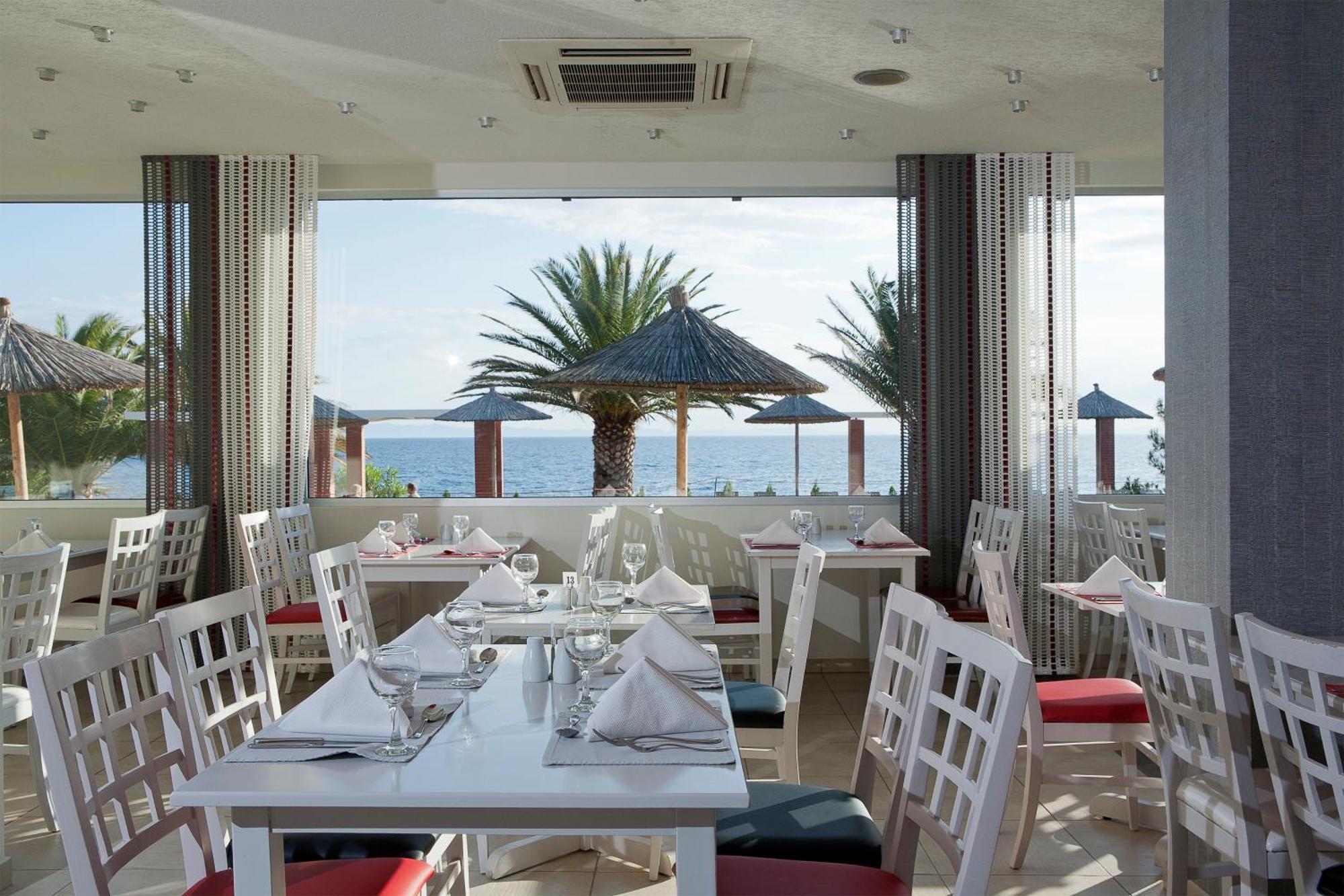 פוטוס Alexandra Beach Spa Resort מראה חיצוני תמונה