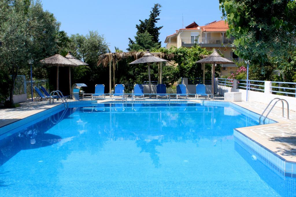 פוטוס Alexandra Beach Spa Resort מראה חיצוני תמונה